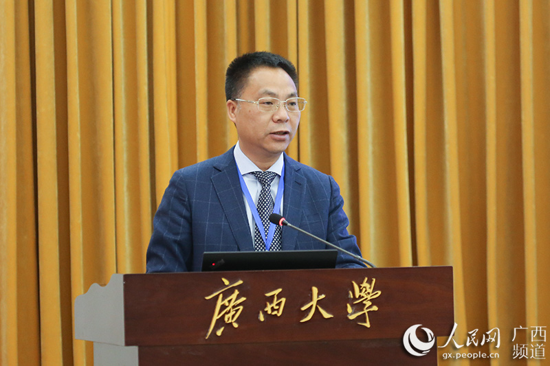 jdb电子游戏官方网站党委书记黄建荣在国际投资贸易与广西自贸区法制建设国际研讨会闭幕式上的致辞此次会议的召开，得益于若干非常重要的机缘。对促成这些机缘成就的一些人和单位，我要表示诚挚的谢意【详细】 